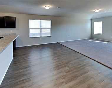 11748 Nw 99th Terrace - Photo Thumbnail 1