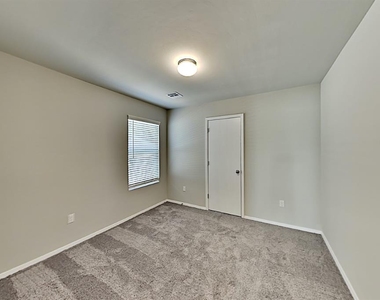 1845 Jack Rabbit Lane - Photo Thumbnail 13