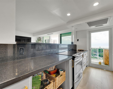 2841 N Ocean Boulevard - Photo Thumbnail 11