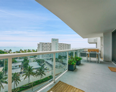 2841 N Ocean Boulevard - Photo Thumbnail 6