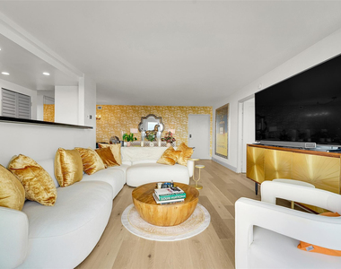 2841 N Ocean Boulevard - Photo Thumbnail 2