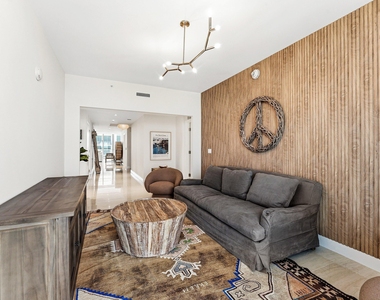3100 N Ocean Drive - Photo Thumbnail 20