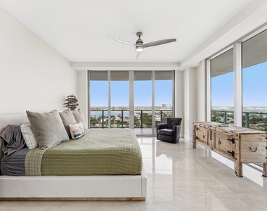 3100 N Ocean Drive - Photo Thumbnail 12