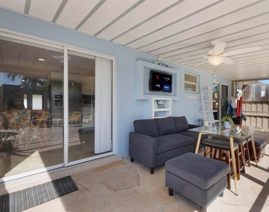 832 Green Street - Photo Thumbnail 27