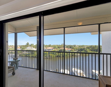 16910 Bay Street E - Photo Thumbnail 12