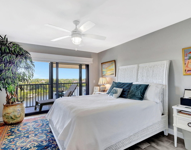 16910 Bay Street E - Photo Thumbnail 4
