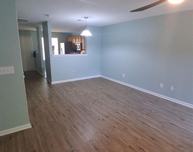 1786 Forest Side Lane - Photo Thumbnail 7