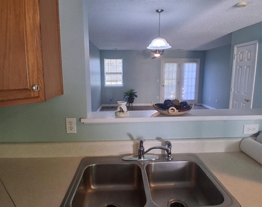1786 Forest Side Lane - Photo Thumbnail 4