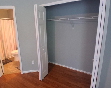 1786 Forest Side Lane - Photo Thumbnail 11