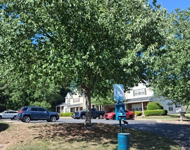 1786 Forest Side Lane - Photo Thumbnail 20