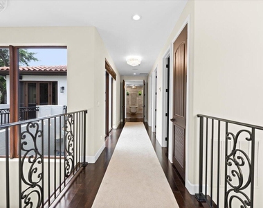 1312 Se 2nd Court - Photo Thumbnail 29