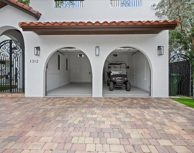 1312 Se 2nd Court - Photo Thumbnail 48