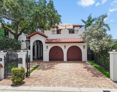 1312 Se 2nd Court - Photo Thumbnail 9