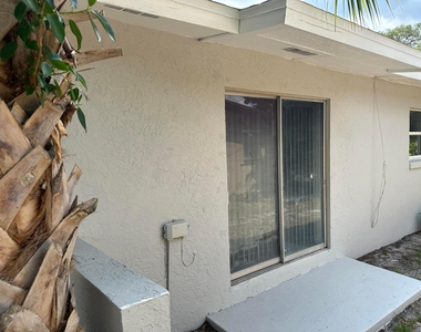115 Maple Avenue - Photo Thumbnail 4