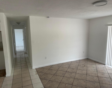115 Maple Avenue - Photo Thumbnail 9
