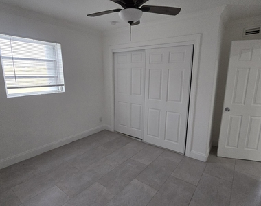 1512 Ne 28th Street - Photo Thumbnail 7