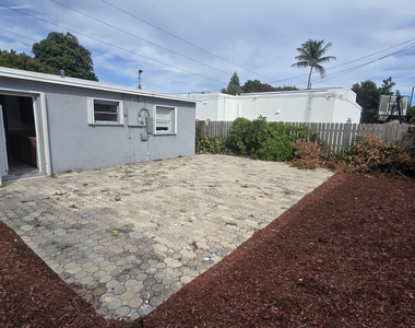 1512 Ne 28th Street - Photo Thumbnail 10