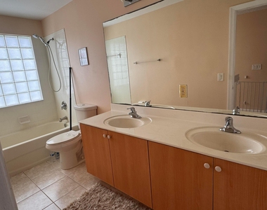 6457 Adriatic Way - Photo Thumbnail 14
