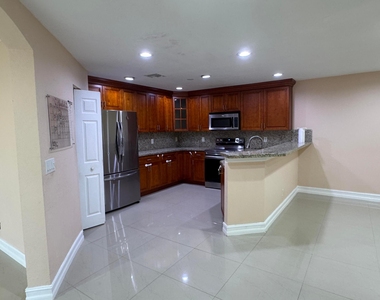 6457 Adriatic Way - Photo Thumbnail 7