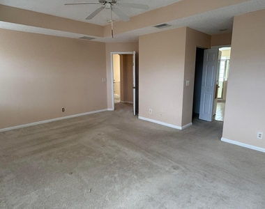 6457 Adriatic Way - Photo Thumbnail 16