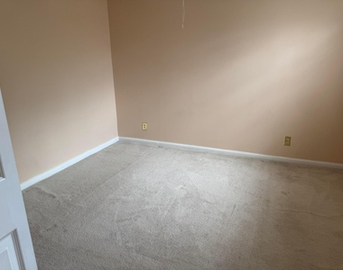 6457 Adriatic Way - Photo Thumbnail 21