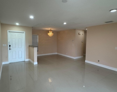 6457 Adriatic Way - Photo Thumbnail 5