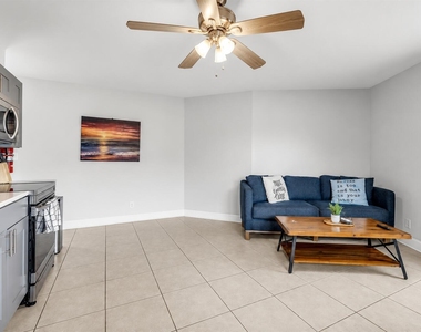 2812 Ne 27th Street - Photo Thumbnail 36