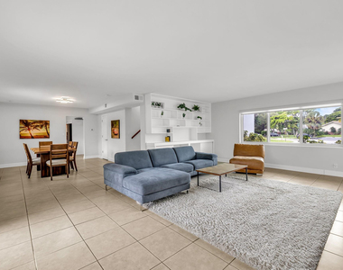 2812 Ne 27th Street - Photo Thumbnail 5