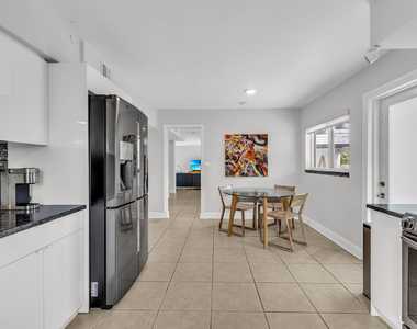 2812 Ne 27th Street - Photo Thumbnail 12