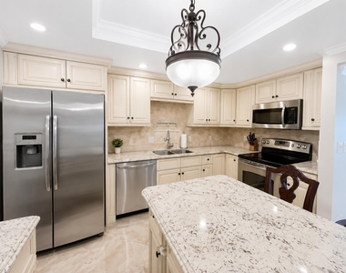1370 S Ocean Boulevard - Photo Thumbnail 19