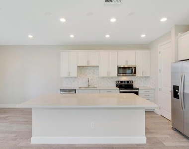 1875 Se Ocean Cove Way - Photo Thumbnail 5