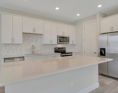 1875 Se Ocean Cove Way - Photo Thumbnail 6