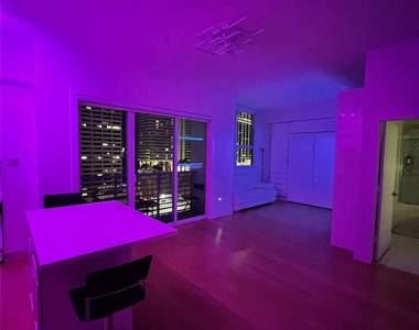 133 Ne 2nd Avenue - Photo Thumbnail 9