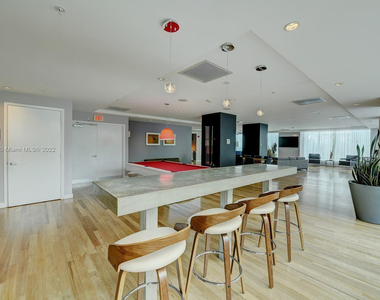 133 Ne 2nd Avenue - Photo Thumbnail 45