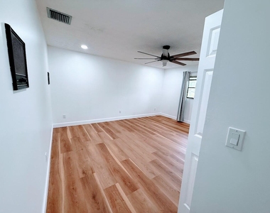 465 Se Naranja Avenue - Photo Thumbnail 59