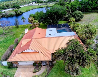 465 Se Naranja Avenue - Photo Thumbnail 1
