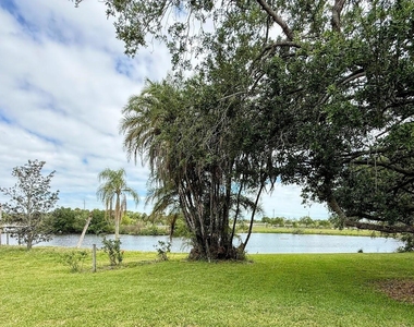 465 Se Naranja Avenue - Photo Thumbnail 77