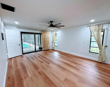465 Se Naranja Avenue - Photo Thumbnail 49