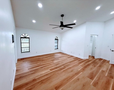 465 Se Naranja Avenue - Photo Thumbnail 35