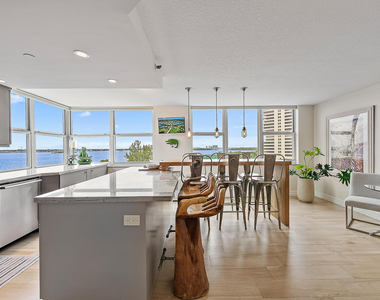 5200 N Ocean Drive - Photo Thumbnail 2