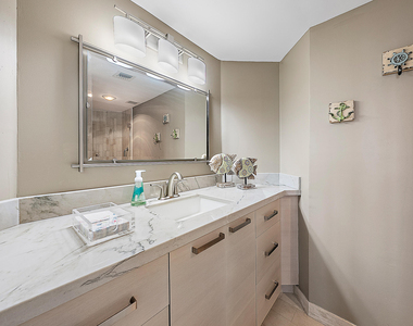 5200 N Ocean Drive - Photo Thumbnail 16