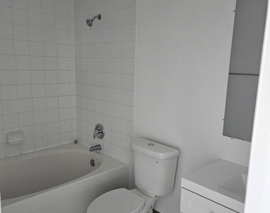 1193 Colonial Palms Way - Photo Thumbnail 13