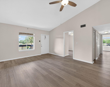 6327 Chasewood Drive - Photo Thumbnail 5