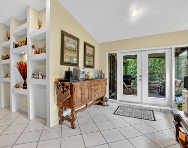 20803 Cabrillo Way - Photo Thumbnail 9