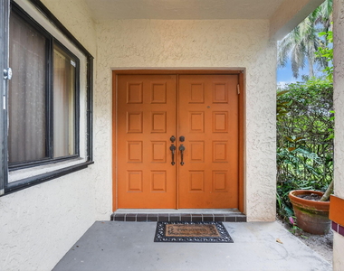20803 Cabrillo Way - Photo Thumbnail 3