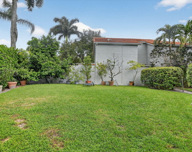 20803 Cabrillo Way - Photo Thumbnail 31