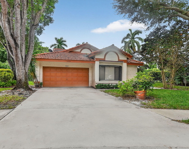 20803 Cabrillo Way - Photo Thumbnail 2