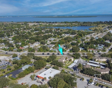 2625 Heathcote Drive - Photo Thumbnail 1