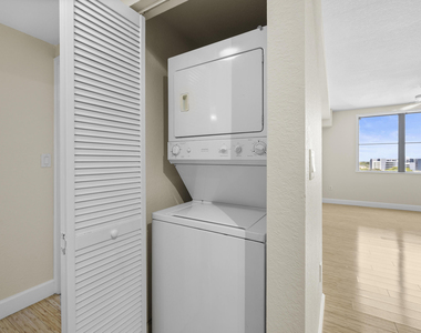 1830 Radius Drive - Photo Thumbnail 12