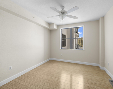 1830 Radius Drive - Photo Thumbnail 7